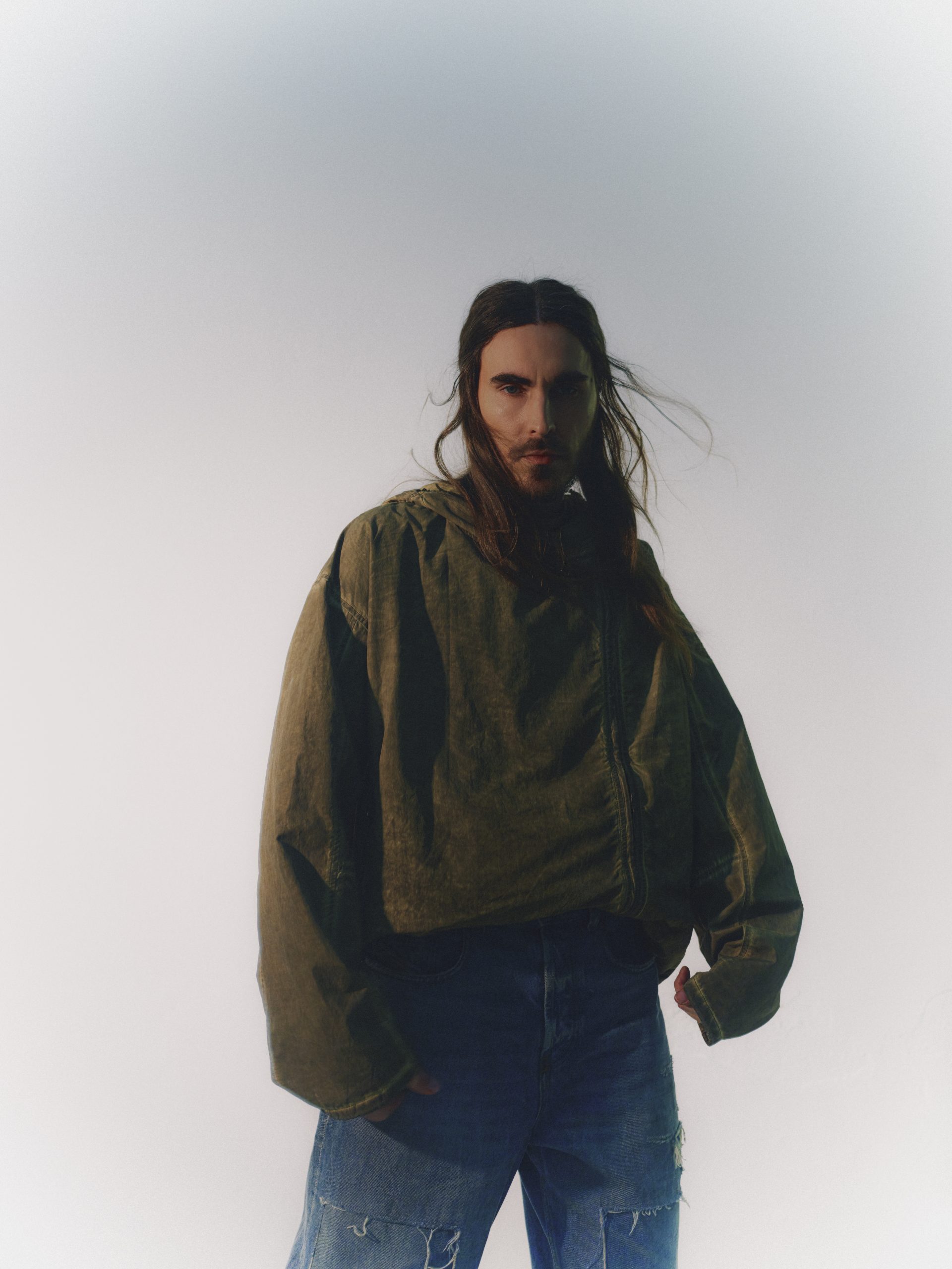 CARLOS ARES - Image 4